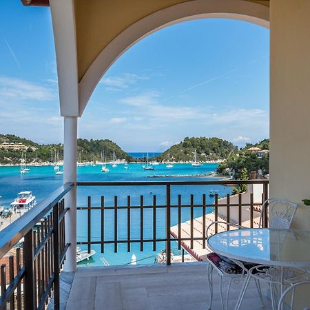 Agaloula Centrally Located Apartments, Lakka Bagian luar foto