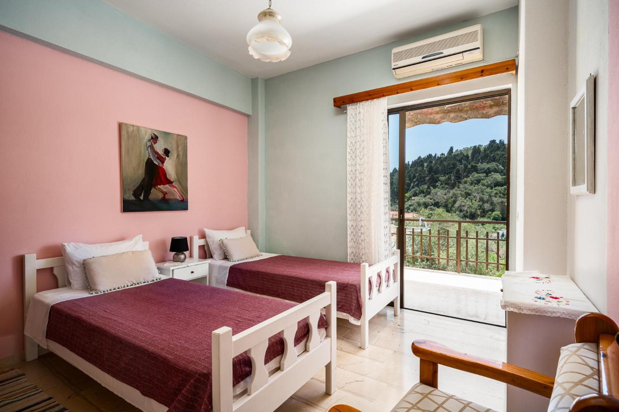 Agaloula Centrally Located Apartments, Lakka Bagian luar foto
