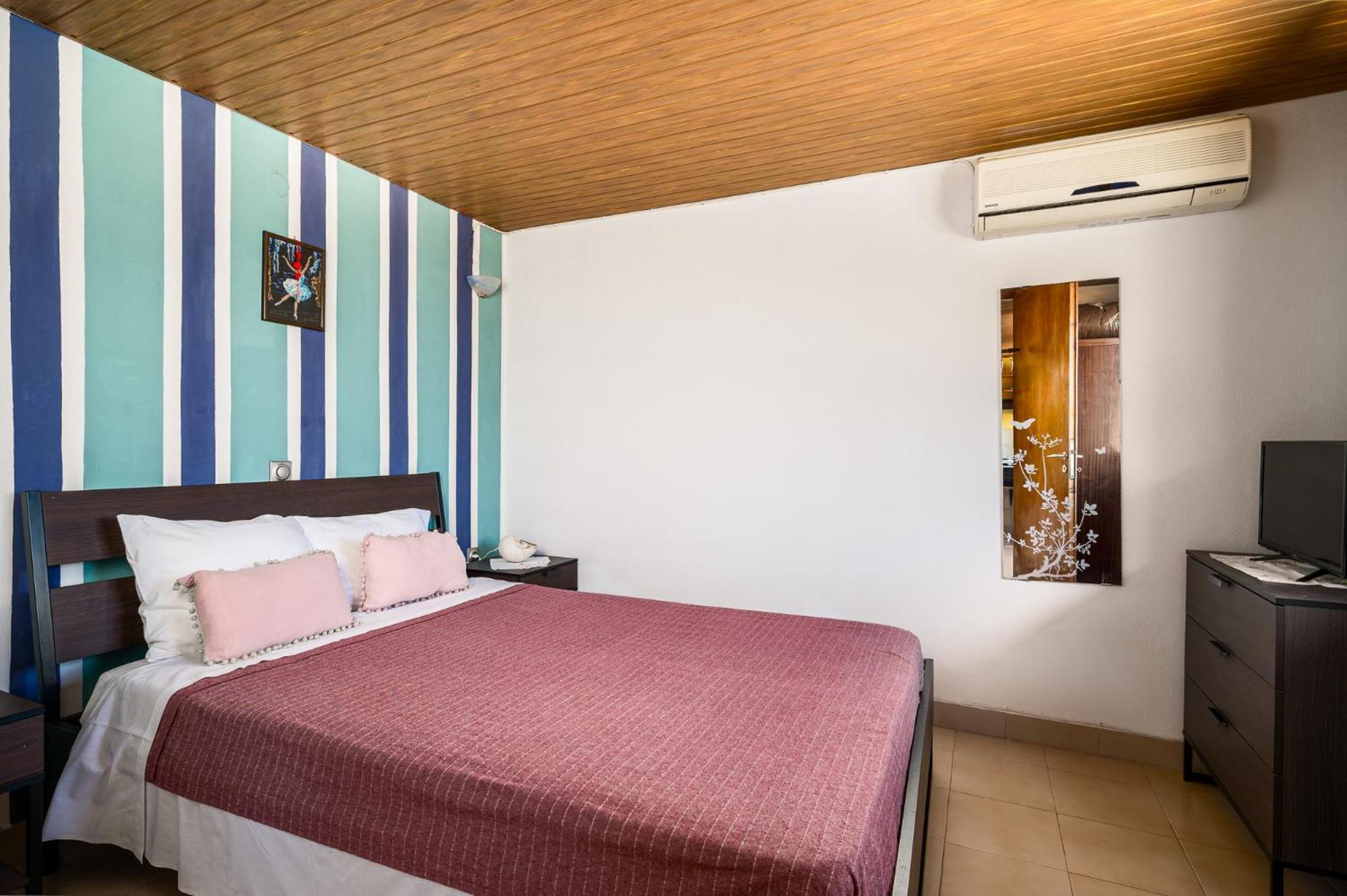 Agaloula Centrally Located Apartments, Lakka Bagian luar foto