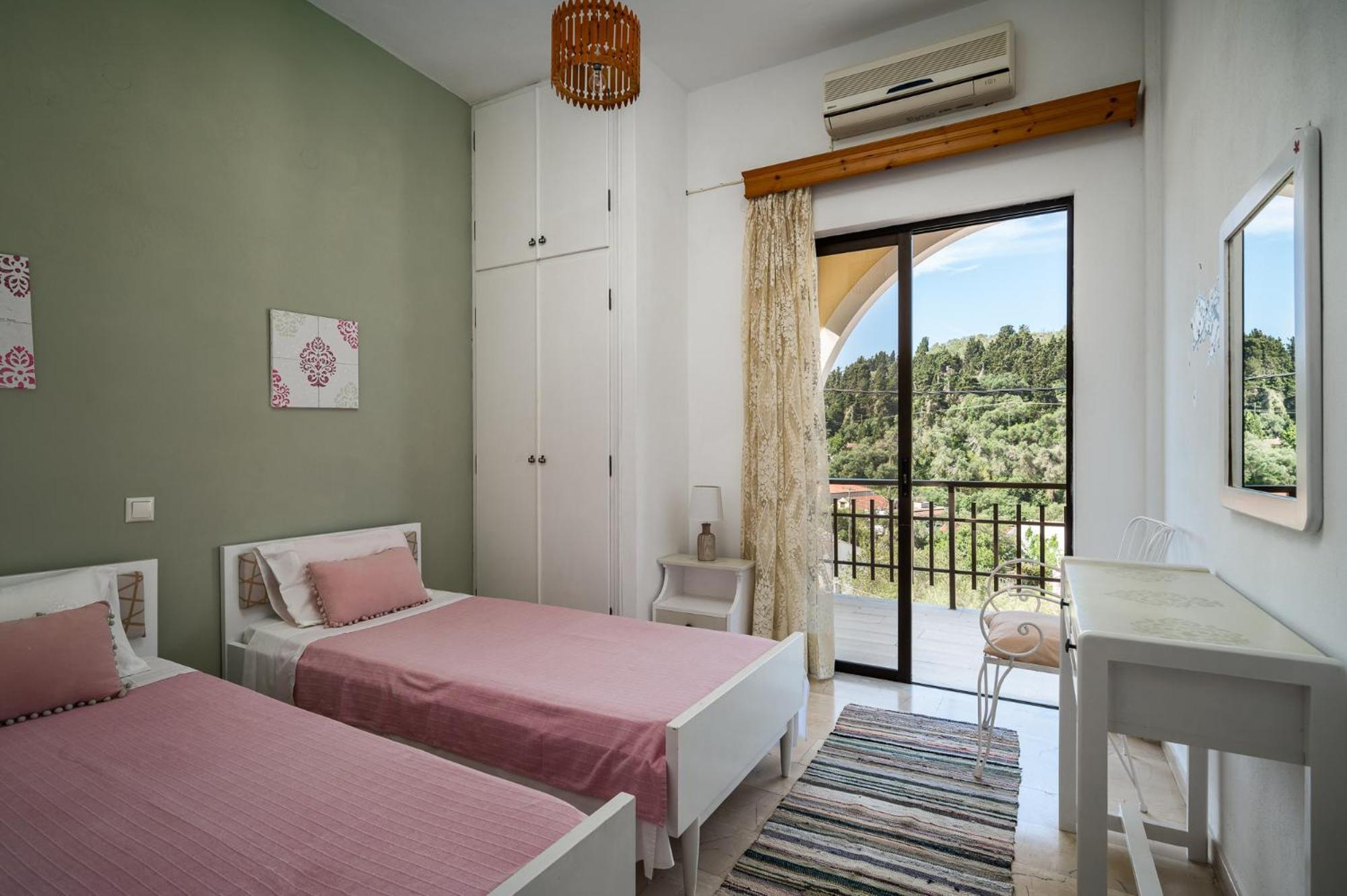 Agaloula Centrally Located Apartments, Lakka Bagian luar foto